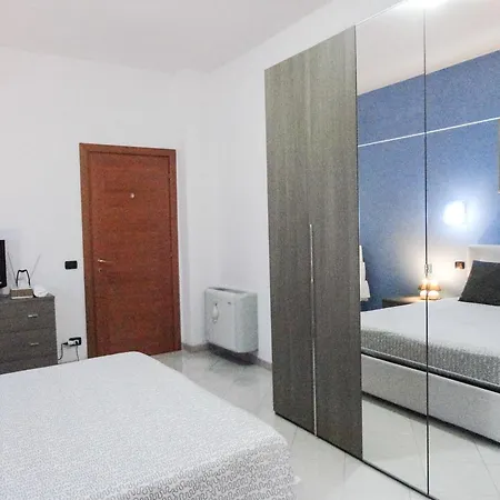 Suites Holiday Rooms