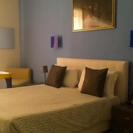 Suites Holiday Rooms Guest house