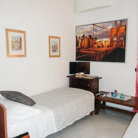 Suites Holiday Rooms * Rome