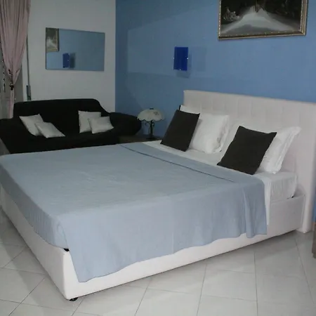 Suites Holiday Rooms Affittacamere *